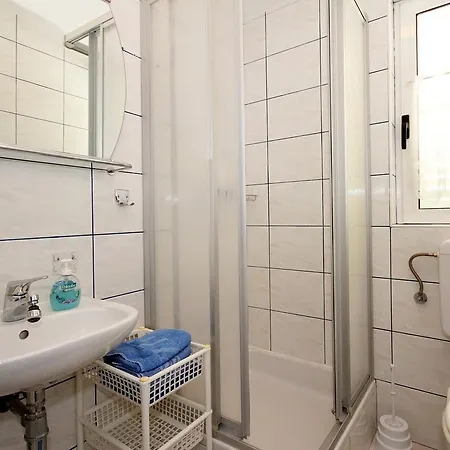 Vucic Apartment Makarska