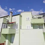 Vucic Makarska