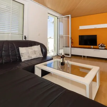 Apartment Vucic Makarska