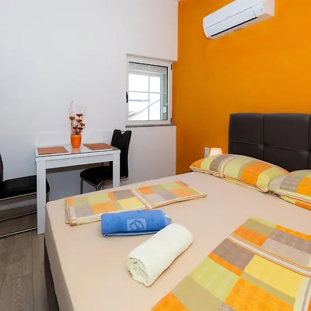 Apartment Vucic Makarska