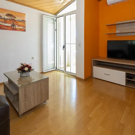 Apartment Vucic Makarska